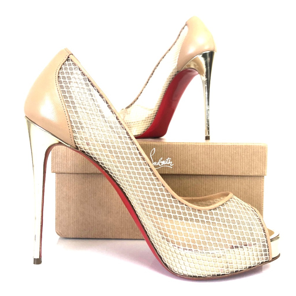 Christian Louboutin Very Rete Peep Toe Heels